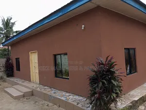 For Sale : Church Hall With 1 Bedr Flat at Eliparanwo