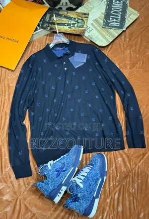 Original Louis Vuitton Sweatshirt Available in Store
