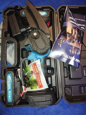 Cordless Rechargeable Battery Chainsaw