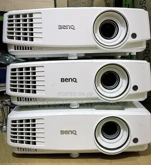 Benq MS527 3300-Lumen SVGA DLP Projector.