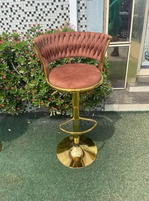 Adjustable High Bar Stool