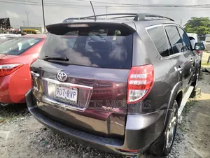 Toyota RAV4 2012 Gray