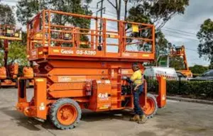 10-18m Diesel Scissor Lift Platform