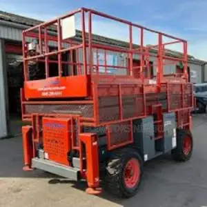 32ft Rough Terrain Diesel Scissor Lift
