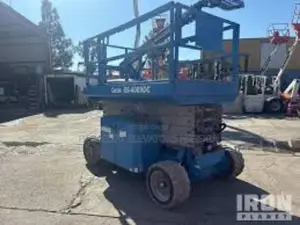 8m Heavy Duty Diesel Scissors Lift