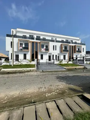 4bdrm Duplex in Lekki for sale