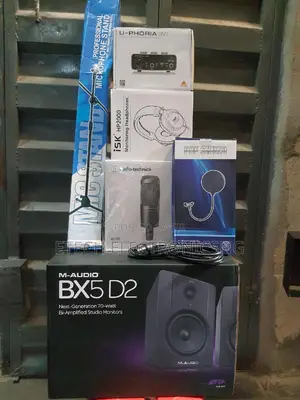 Set of Studio Recording Equipment Full Combo