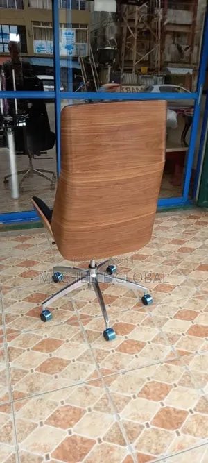 High Quality Classic Chair