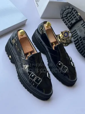 Men's Versace Glossy Leather Coperate Shoe