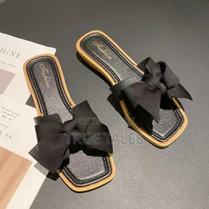 Ladies Hermes Design Slippers With Bow