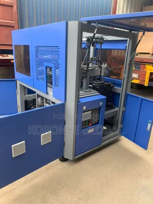 3 Cavity Auto Pet Bottle Blowing Machine