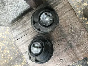 BMW E46 E36 E39 Engine Mount/Seat
