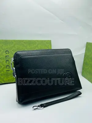 Original Gucci Armpit Bag Is Available in Store Now
