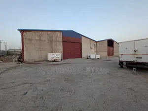 3,600 Warehouse Available