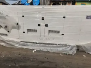 Brand New Perkins 1000W Soundproof DIESEL Lister Generator