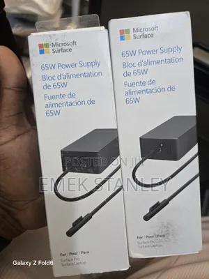 65W Power Supply
Bloc d'Alimentation
De 65W
Fuente