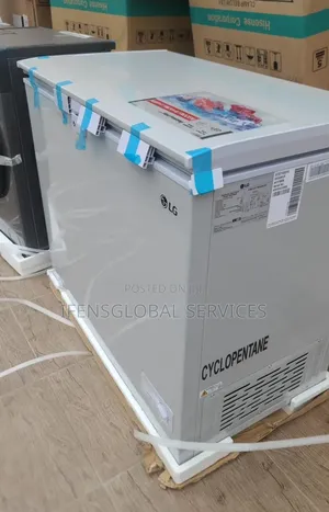 Lg Chest Freezer