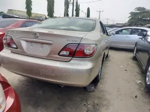 Lexus ES 330 Sedan 2004 Gold