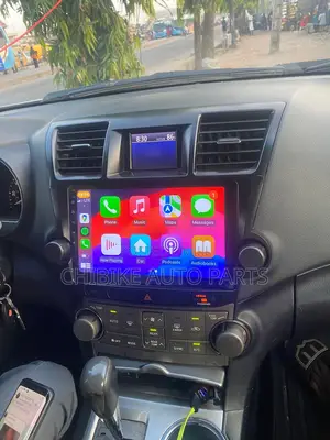 Highlander 08/013 Apple Carplay