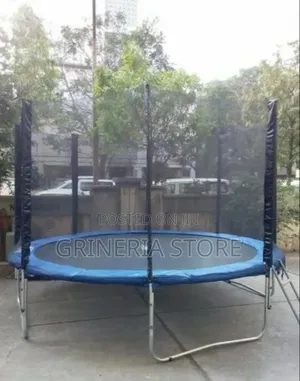 10ft Trampoline With Enclosure Net