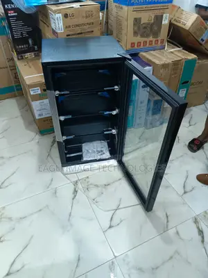 High-Capacity Hisense 91L Jc-94 Glass Door Beverage Cooler