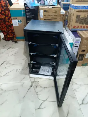 Rapid-Chilling Hisense 91L Jc-94 Glass Door Beverage Cooler