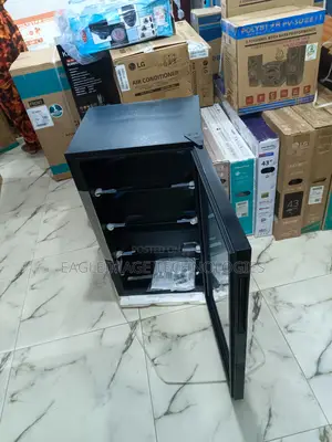 Standard Hisense 91L Jc-94 Glass Door Beverage Cooler