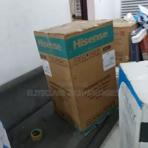Hisense Ultimate Portable 91L Glass Door Beverage Cooler