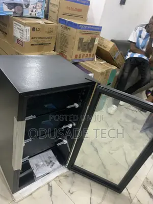 Cool Conserve Hisense 91LITRES Chiller Showcase Fridge