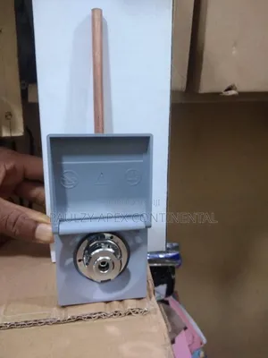 French Oxygen Flowmeter And Outlet