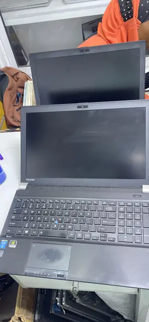 Laptop Toshiba Tecra W50 16GB Intel Core I7 SSD 256GB