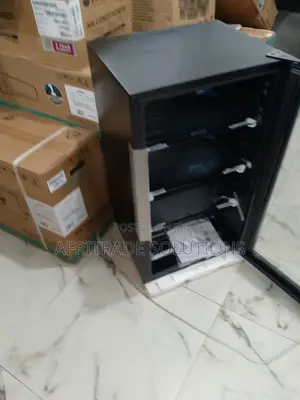 New -Strong Hisense 90l Beverage Cooler Wwx123