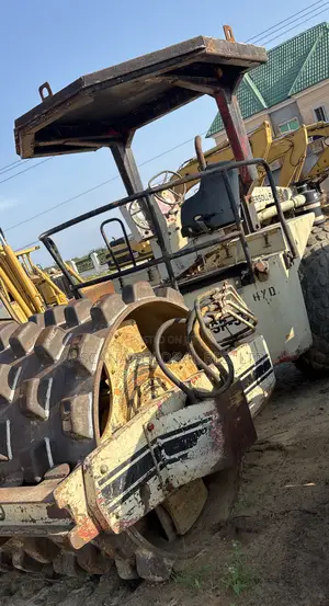 Foreign Used Sheetfoot Roller/Compactor