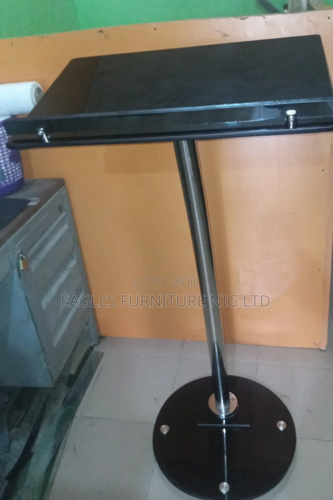 Quality Single Pole Pulpit