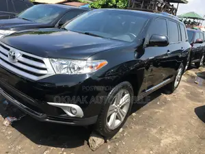 Toyota Highlander Limited 3.5l 4WD 2013 Black