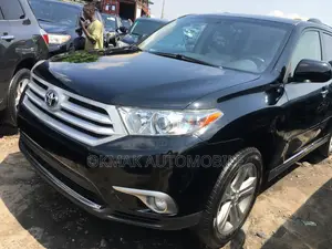 Toyota Highlander Limited 2012 Black