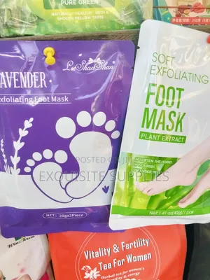 Lavender Exfoliating Foot Mask 2 Pair