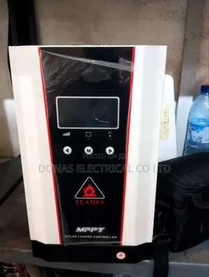 100A Charge Controller MPPT Flames