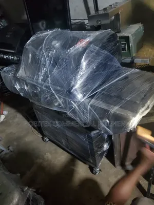 Gas Barbecue Grill Machine 5burners Is 4sale