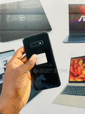 Samsung Galaxy S10e 128 GB Blue