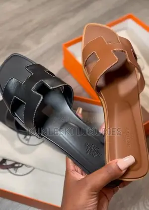 Original Oran Hermes Slippers In Two Colorways