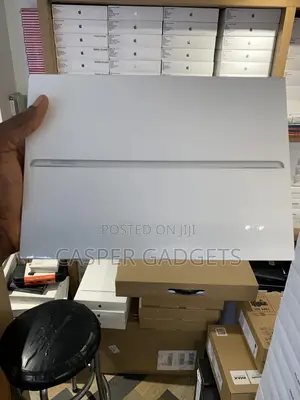 New Apple iPad (2022) 64 GB Silver