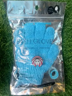 St. Veronica Exfoliating Bath Gloves- Heavy