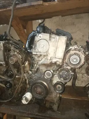 Nissan Altima 2008.