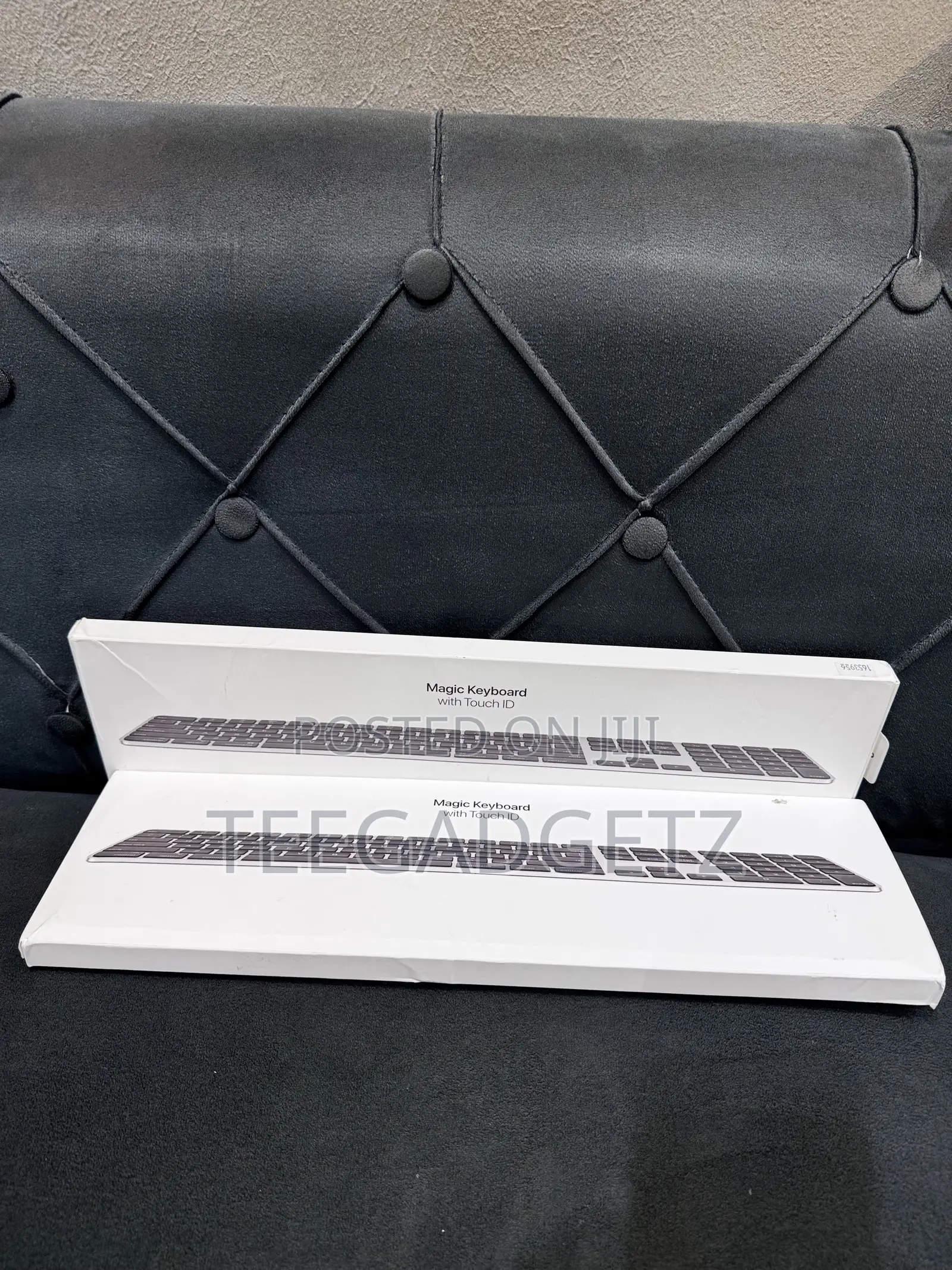 Open Box Magic Keyboard With Touch ID for Security