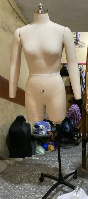 Size 12 Fully Pinnable Body Form With Arms