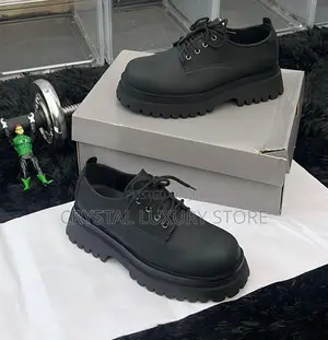 Balenciaga Quality Luxury Men Derby Loafers