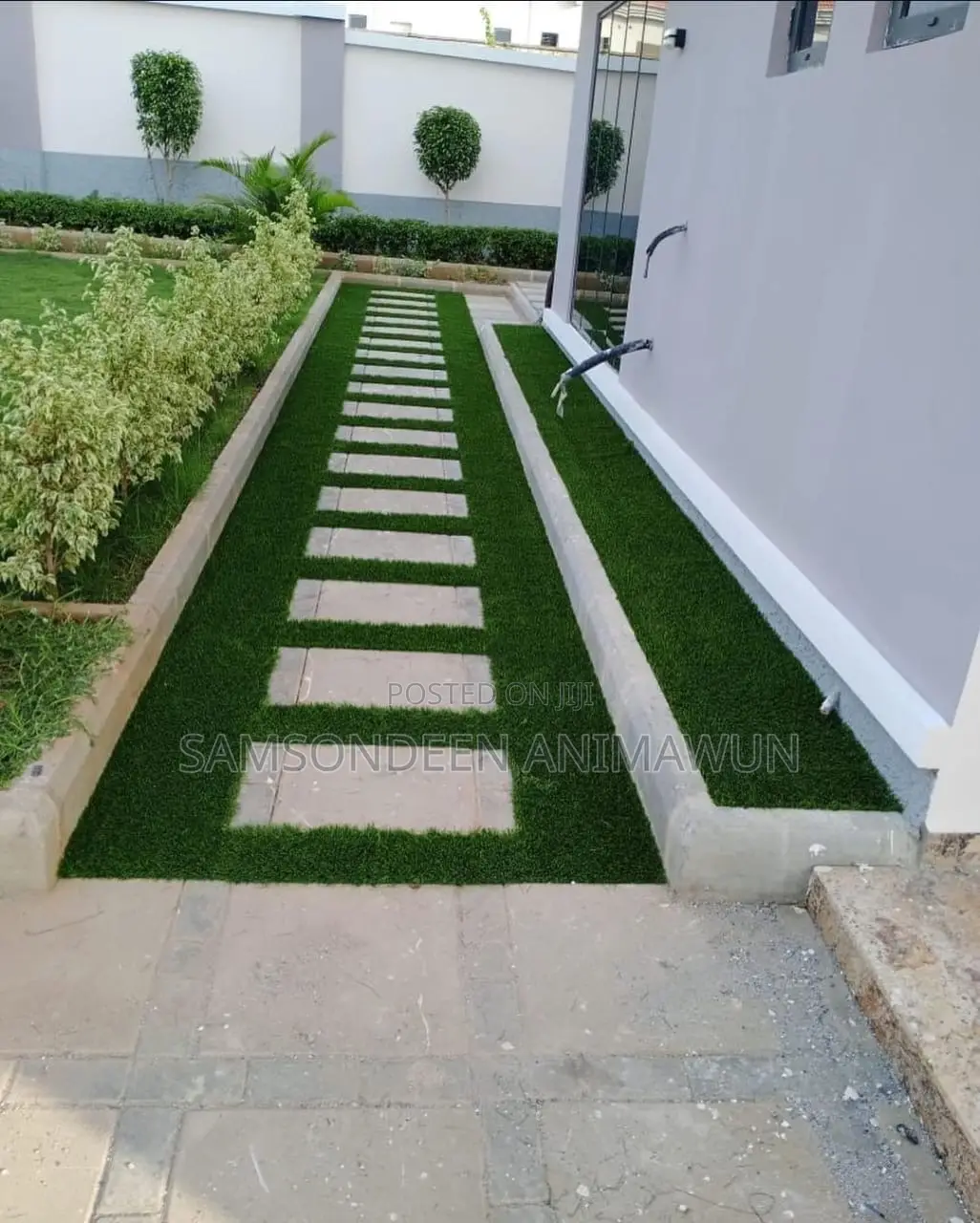 Walkway Quality Artificial Grass
