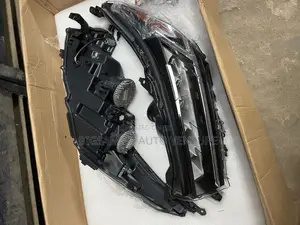 Highlander 2017 / 2018 Four / 4 Torch / Bulb Headlight
