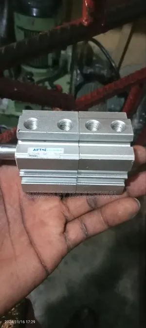 Pneumatic Actuator Cylinder CQ2B2-5-10D-XC11